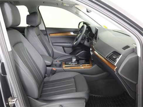 Certified 2023 Audi Q5 2.0T Premium Plus image 13