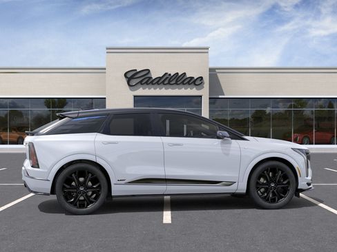 New 2027 Cadillac Optiq V w/ LPO, ONYX Package AWD/4WD image 5