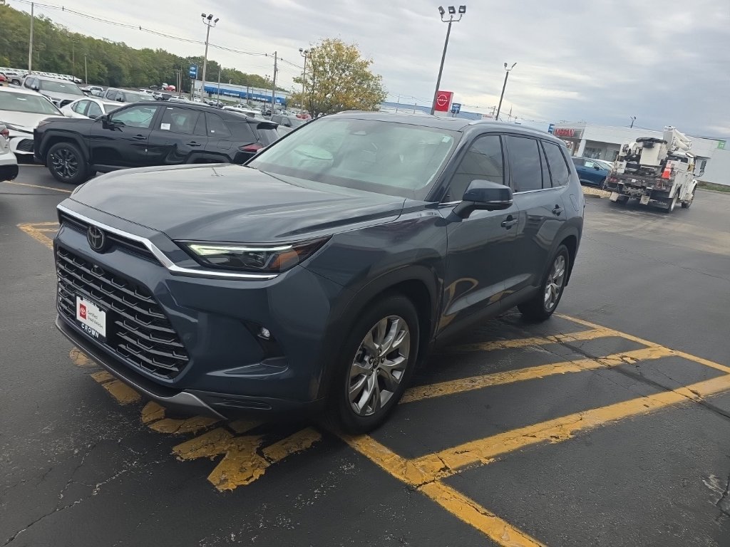 Used 2026 Toyota Grand Highlander FWD image 10