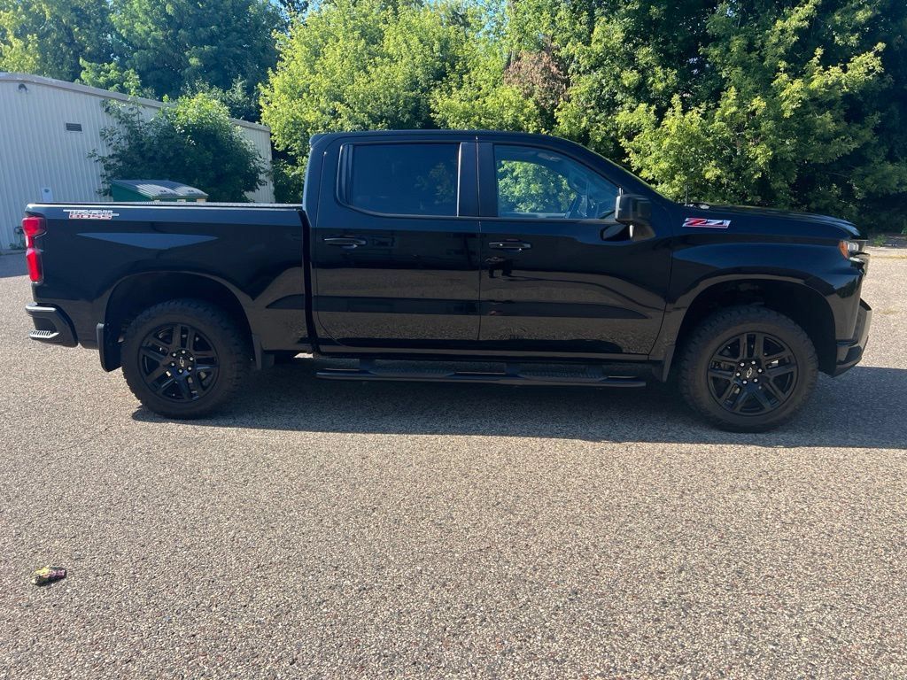 Used 2021 Chevrolet Silverado 1500 LT Trail Boss w/ Bed Protection Package AWD/4WD image 9