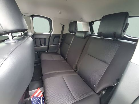 Used 2014 Toyota FJ Cruiser 2WD w/ Convenience Package image 20