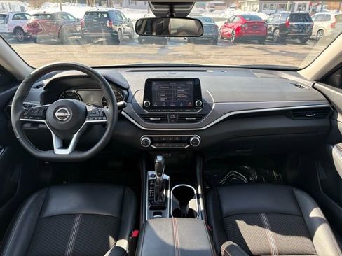 Used 2025 Nissan Altima 2.5 SR image 27
