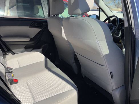 Used 2016 Subaru Forester 2.5i Premium image 19