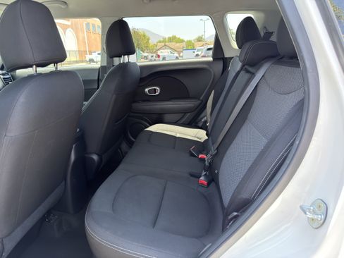 Used 2019 Kia Soul + FWD image 17