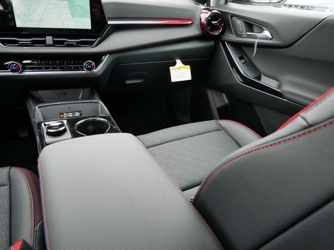 New 2026 Chevrolet Equinox RS w/ Safety and Technology Package image 15