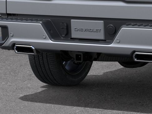 New 2026 Chevrolet Silverado 1500 High Country AWD/4WD image 14