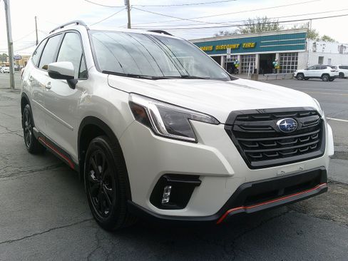 Used 2023 Subaru Forester Sport AWD/4WD image 7