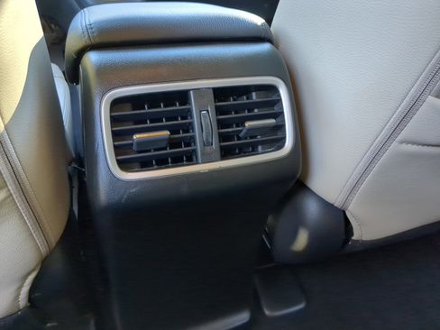 Used 2015 Honda CR-V Touring image 16