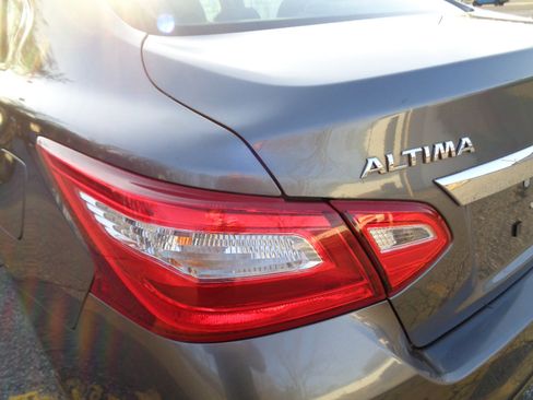 Used 2016 Nissan Altima 2.5 S w/ Power Driver Seat Package image 40