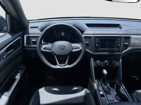 Certified 2023 Volkswagen Atlas Cross Sport SE FWD image 20