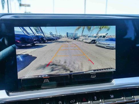 Used 2024 GMC Sierra 1500 SLT image 15