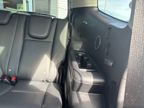 Certified 2025 Subaru Ascent Limited w/ Popular Package #2 image 43