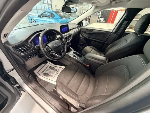 Used 2024 Ford Escape Active AWD/4WD image 9