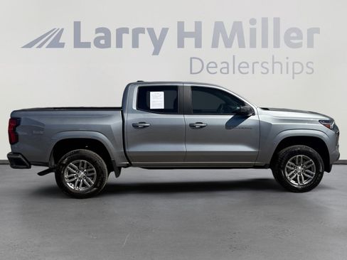 Used 2024 Chevrolet Colorado LT w/ LT Convenience Package image 6