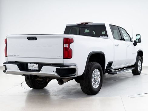 Used 2024 Chevrolet Silverado 2500 LTZ w/ LTZ Convenience Package AWD/4WD image 9