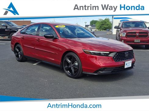 Used 2023 Honda Accord Sport image 1
