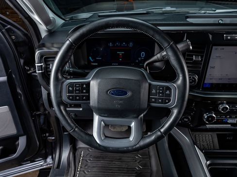 Used 2024 Ford F250 Lariat w/ Lariat Ultimate Package image 18