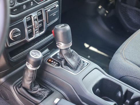 New 2026 Jeep Wrangler Unlimited Sport AWD/4WD image 19