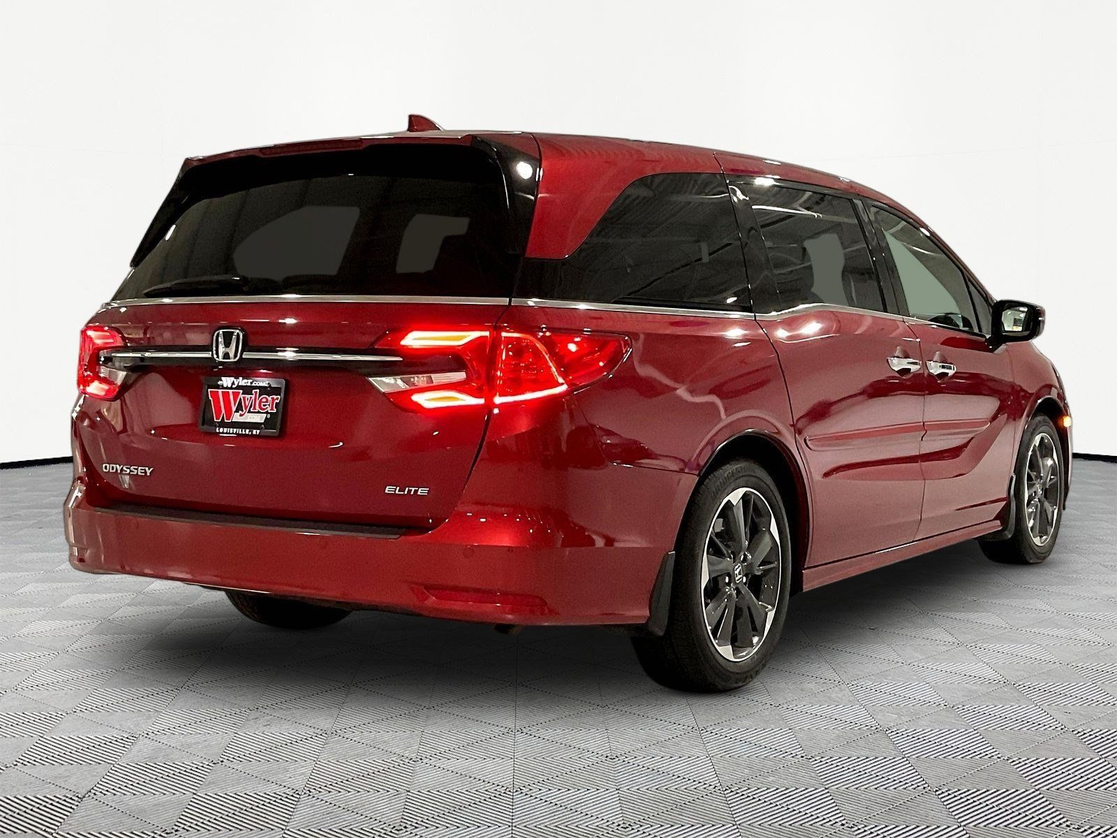 Used 2022 Honda Odyssey Elite image 6