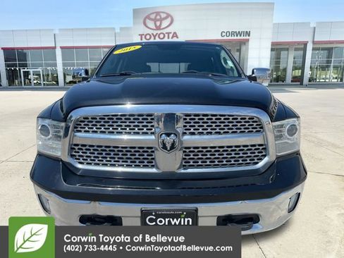 Used 2015 RAM 1500 Laramie w/ Convenience Group AWD/4WD image 8