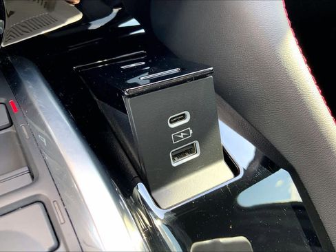 Used 2023 Acura MDX A-Spec image 32