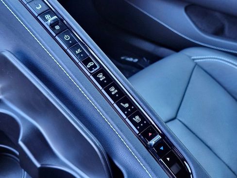 Used 2023 Chevrolet Corvette Stingray Preferred Cpe w/ Z51 Performance Package RWD image 16