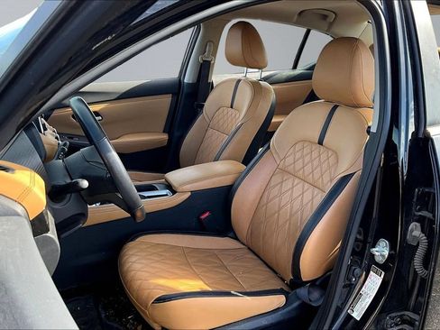 Used 2021 Nissan Sentra SV w/ SV Premium Package FWD image 17