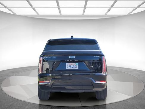 Certified 2025 Cadillac Escalade IQ Luxury 2 w/ LPO, Premium Carpet Package AWD/4WD image 5