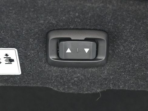 Used 2015 BMW M4 Convertible image 32