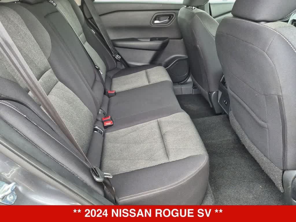 Used 2024 Nissan Rogue SV FWD image 19