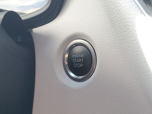 Used 2024 Toyota Corolla SE image 30