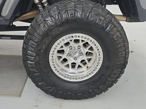 Used 2022 Jeep Gladiator Mojave w/ LED Lighting Group image 32