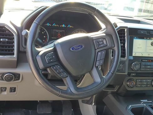 Used 2016 Ford F150 XLT w/ Equipment Group 302A Luxury AWD/4WD image 11