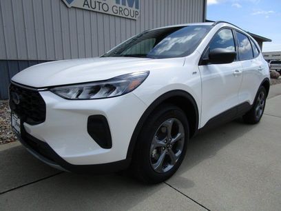 Used 2026 Ford Escape ST-Line w/ Cold Weather Package