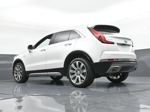 Used 2022 Cadillac XT4 Premium Luxury w/ Enhanced Visibility Package image 26