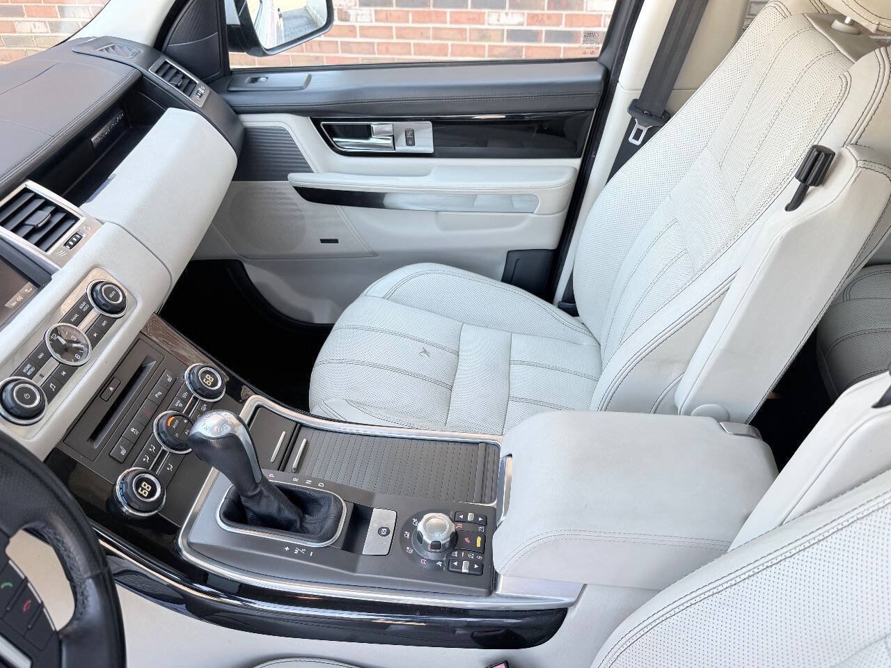Used 2011 Land Rover Range Rover Sport Supercharged AWD/4WD image 11