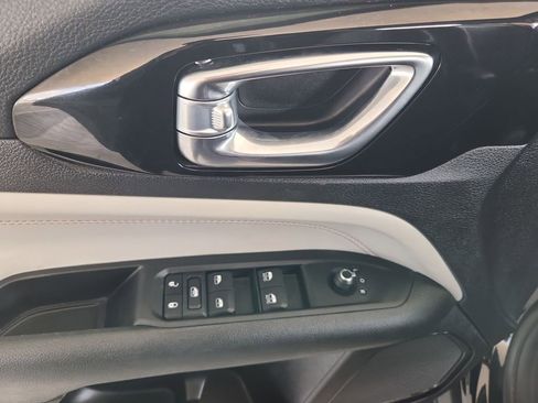 Used 2022 Jeep Compass Limited image 28