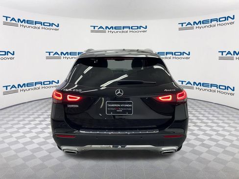 Used 2023 Mercedes-Benz GLA 250 4MATIC w/ Premium Package image 4