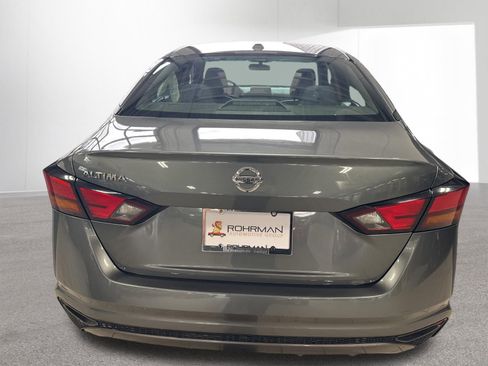 Used 2020 Nissan Altima 2.5 S FWD image 16