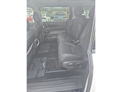 New 2025 Kia Carnival SX Prestige image 18