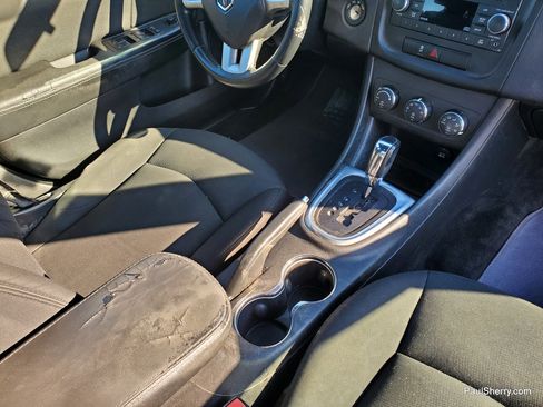 Used 2013 Dodge Avenger SXT FWD image 19