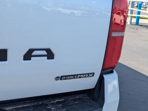 Used 2025 Toyota Tacoma TRD Sport AWD/4WD image 6