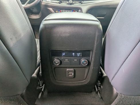 Used 2023 Buick Enclave Essence w/ Experience Buick Package FWD image 18