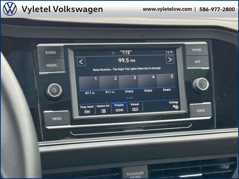 Used 2020 Volkswagen Jetta SE w/ SE Cold Weather Package image 24