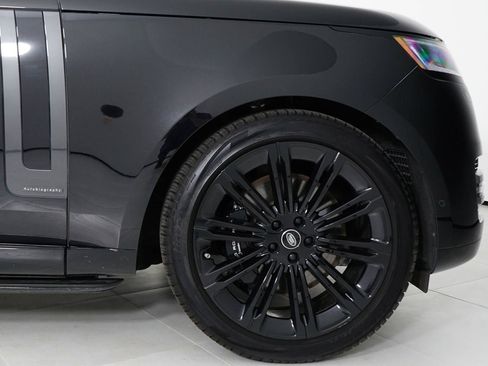 Used 2024 Land Rover Range Rover Autobiography AWD/4WD image 16
