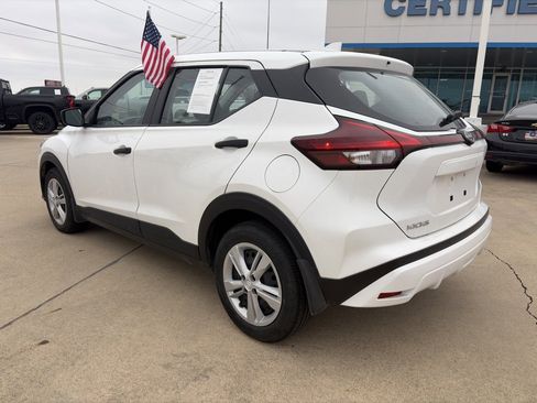 Used 2024 Nissan Kicks S image 7