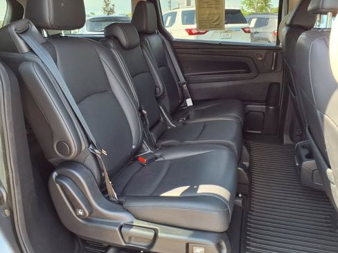 Used 2025 Honda Odyssey EX-L image 13