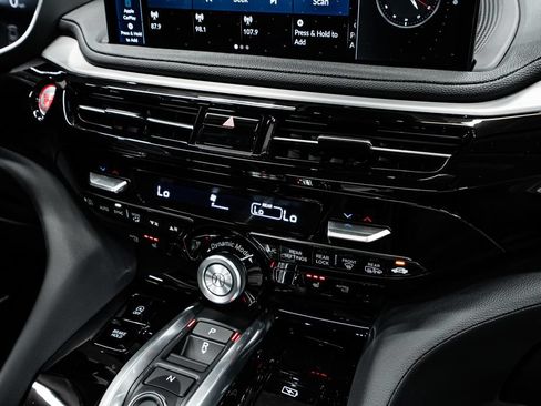 New 2026 Acura MDX SH-AWD image 16