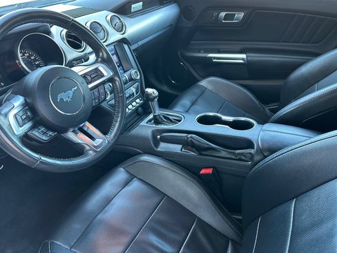 Used 2022 Ford Mustang Premium RWD image 10