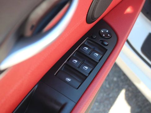 Used 2011 BMW Z4 sDrive30i image 20